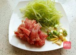 莴笋炒肉丝的做法图解2