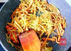 莴笋炒肉丝的做法图解7