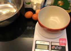 电饭煲蛋糕的做法图解1