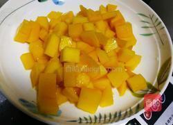 酸奶芒果布丁的做法图解2