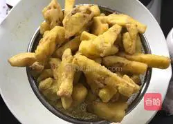 Illustration of how to make crispy pineapple 9