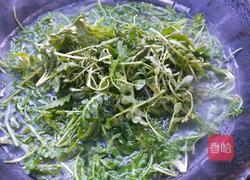 荠菜猪肉馄饨的做法图解4