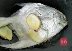 红烧鲳鱼的做法图解5