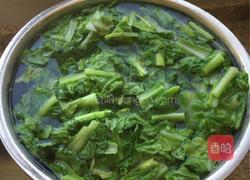 腌猪肉烩小白菜的做法图解3