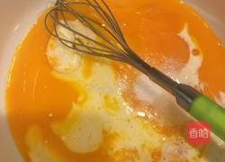 抹茶拉花戚风蛋糕的做法图解3