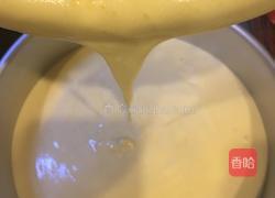 抹茶拉花戚风蛋糕的做法图解12