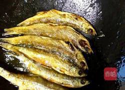 自制香脆咸鱼干的做法图解2