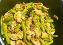 四季豆焖鸡肉