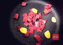 泡澡的熊猫的做法图解2