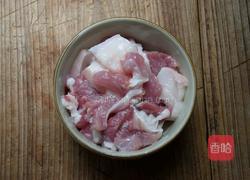 青瓜炒肉的做法图解1