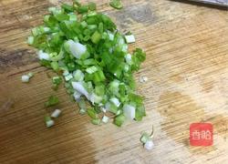 葱花鸡蛋的做法图解1