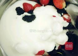 酸奶拌水果的做法图解3
