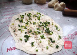 美味葱油饼的做法图解3