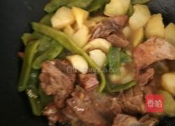 排骨炖豆角土豆的做法图解11