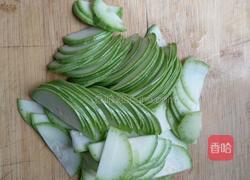 炒西葫芦的做法图解1