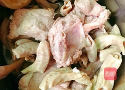 绿笋小肠排骨汤的做法图解5