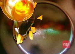 山茶油炖黑鸡汤的做法图解4