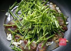 野芹菜炒腊肉的做法图解8