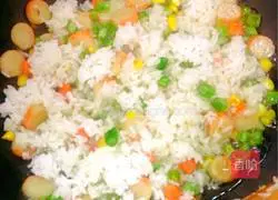 Crab sticks and egg fried rice recipe illustration 6