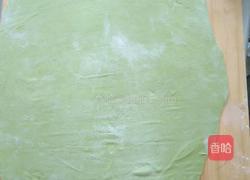 菠菜面条的做法图解4