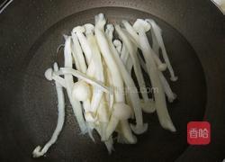 海鲜菇炒肉的做法图解3