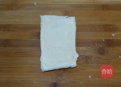 花生酱香蕉吐司卷的做法图解3