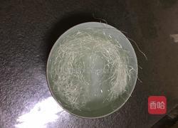 酸菜粉丝汤的做法图解1