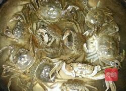 油炸小螃蟹的做法图解2