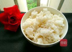 双椒肉丝炒饭的做法图解1