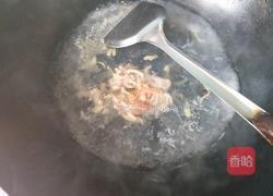 芹菜叶皮蛋瘦肉汤的做法图解9