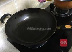 土豆豆角炖灌肠的做法图解1