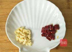 酸辣素炒三丝的做法图解3