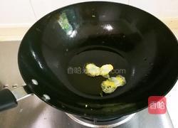 菜油肉丝菠菜汤的做法图解2