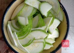 懒人电饭煲腊肉焖饭的做法图解7