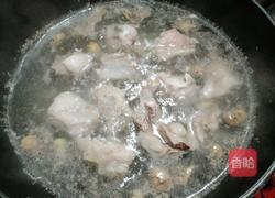 排骨汤面的做法图解4