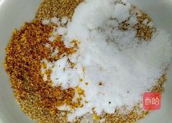 桂花芝麻糖饼的做法图解1