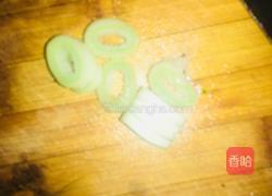 美味黄瓜鸡蛋汤的做法图解2