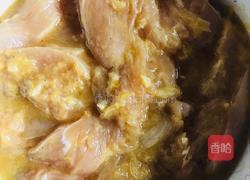 橄榄油香煎橙汁黑胡椒鸡胸肉的做法图解5