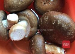 蚝油香菇酿肉片的做法图解1