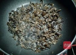 黄瓜炒木耳的做法图解6