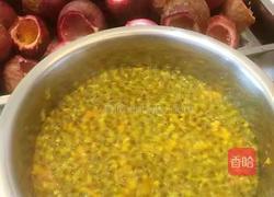 百香果蜜酱的做法图解2
