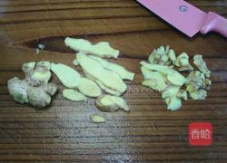 姜母蒸鸭的做法图解2