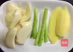 Illustration of how to make organic cauliflower in a dry pot 4