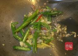 牛肉炒胡萝卜（芹菜、洋葱）的做法图解5