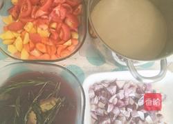 番茄红酒炖牛肉的做法图解4