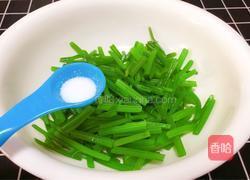 芹菜炝花生米的做法图解12