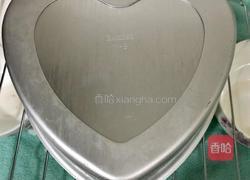 八寸心形戚风蛋糕的做法图解12