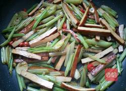 香干芹菜的做法图解10