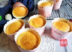 全蛋原味纸杯蛋糕的做法图解1