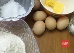 六寸戚风的做法图解1